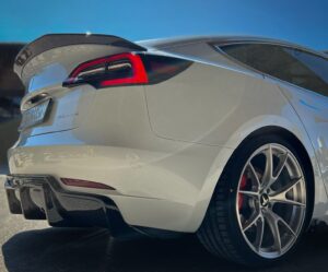 A&M Carbon- Komplett Bodykit Tesla Model 3
