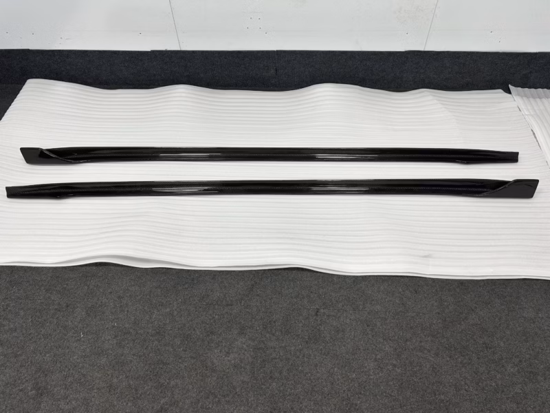 A&M Carbon-Seitenschweller Tesla Model 3 – Bild 3