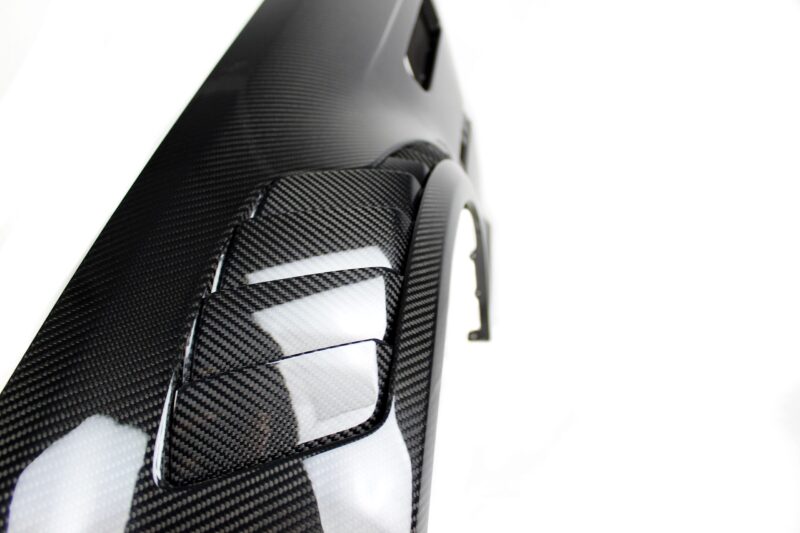 Karbonius Carbon Vented Kotflügel – BMW M3 E46 – Bild 6