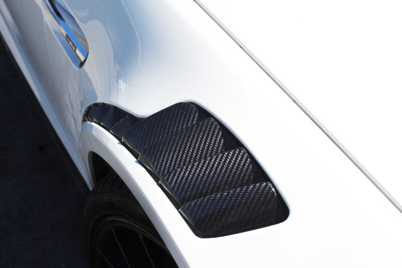 Karbonius Carbon Vented Kotflügel – BMW M3 E92/E93 – Bild 5