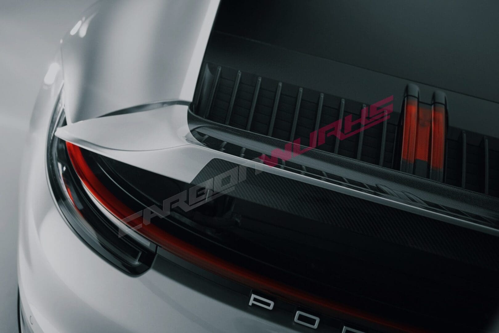 Porsche 911 Carrera 992.1 Dissident Automotive Carbon Ducktail Spoiler – Bild 3