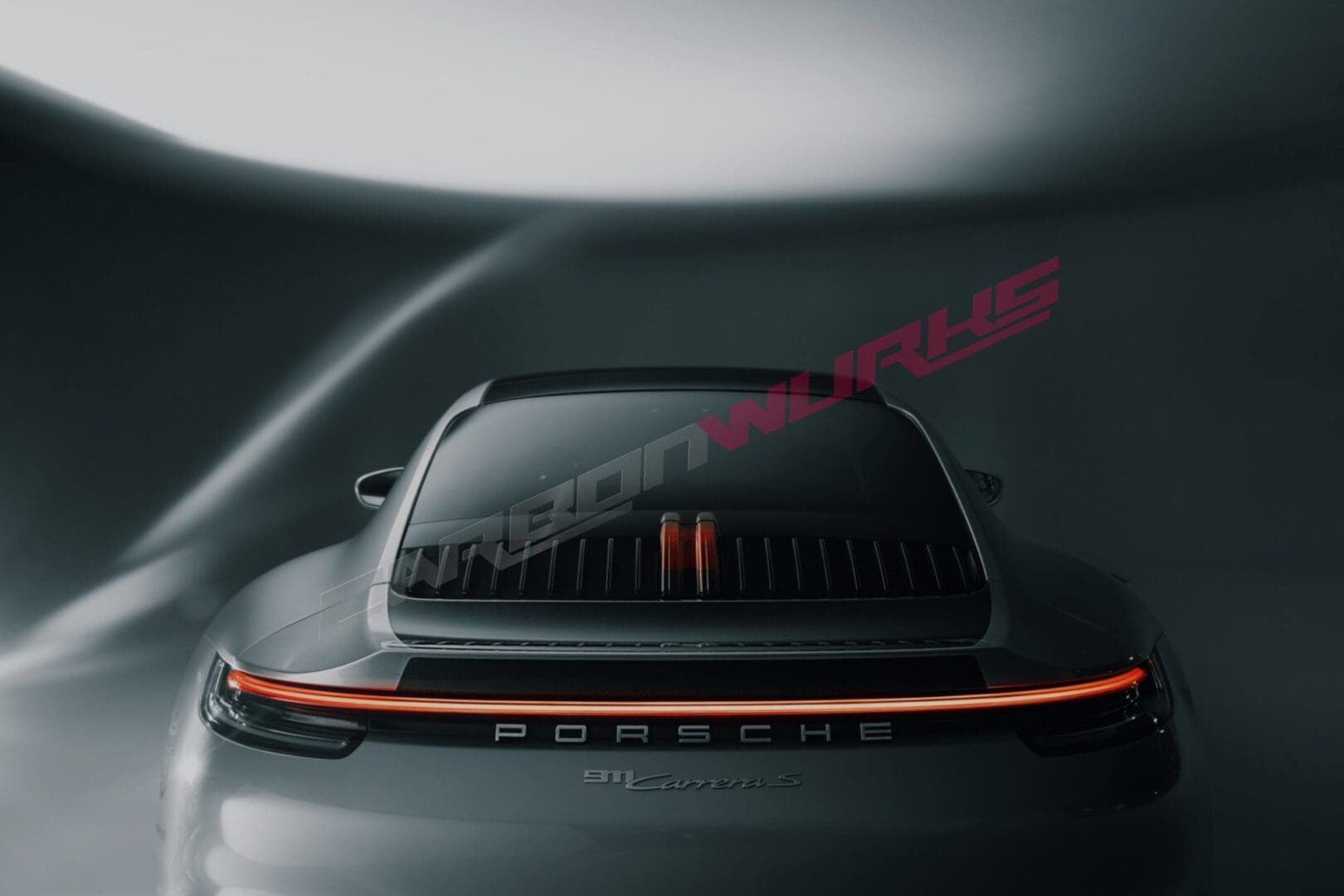 Porsche 911 Carrera 992.1 Dissident Automotive Carbon Ducktail Spoiler – Bild 2